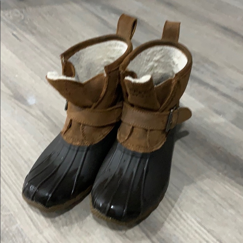 Sperry snow boots